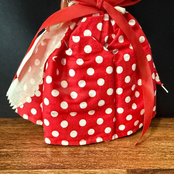 Souvenir of New Orleans Blinking Doll - Picture 10 of 13